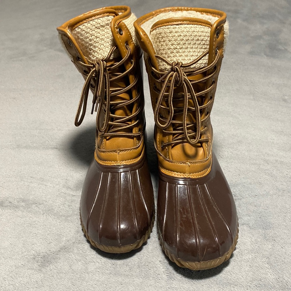 Size 8 duck boots